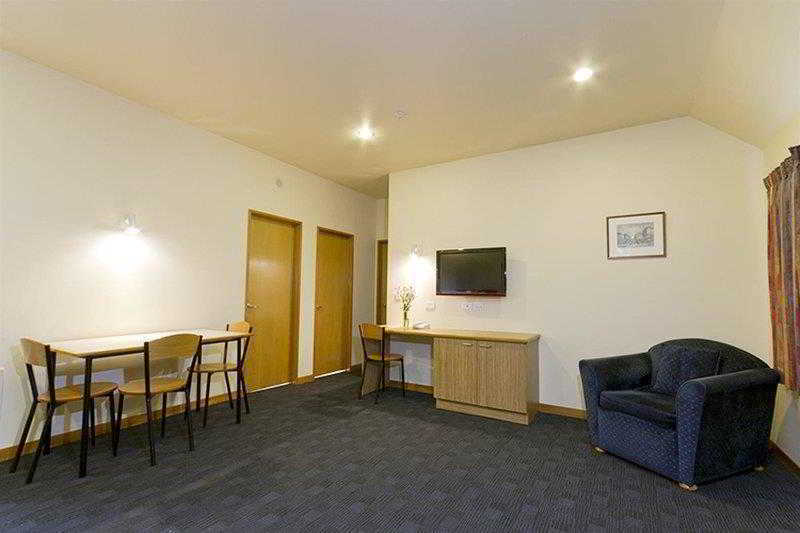 Asure Christchurch Classic Motel & Apartments Екстер'єр фото
