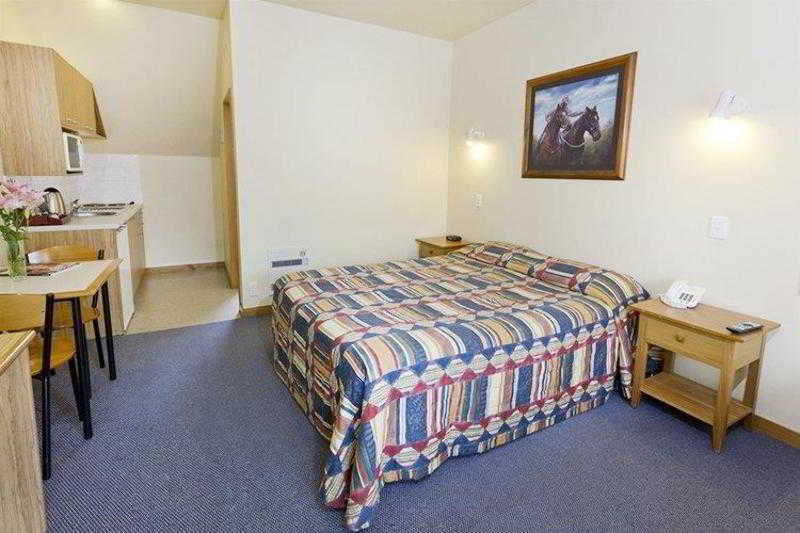 Asure Christchurch Classic Motel & Apartments Екстер'єр фото